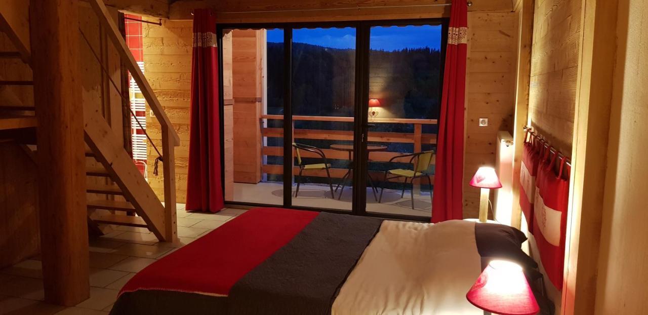 Le Jura En Toutes Saisons Piscine, Spa, Location Vtt, Balades 2Cv, Climatisation Bonlieu Exterior foto